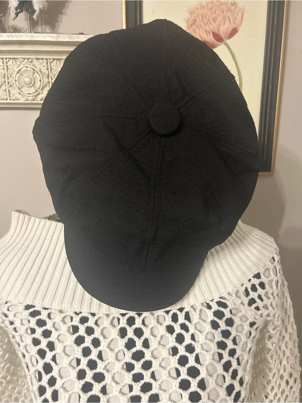 Black Newsboy Cap - Unbranded woman’s /Men's Accessory